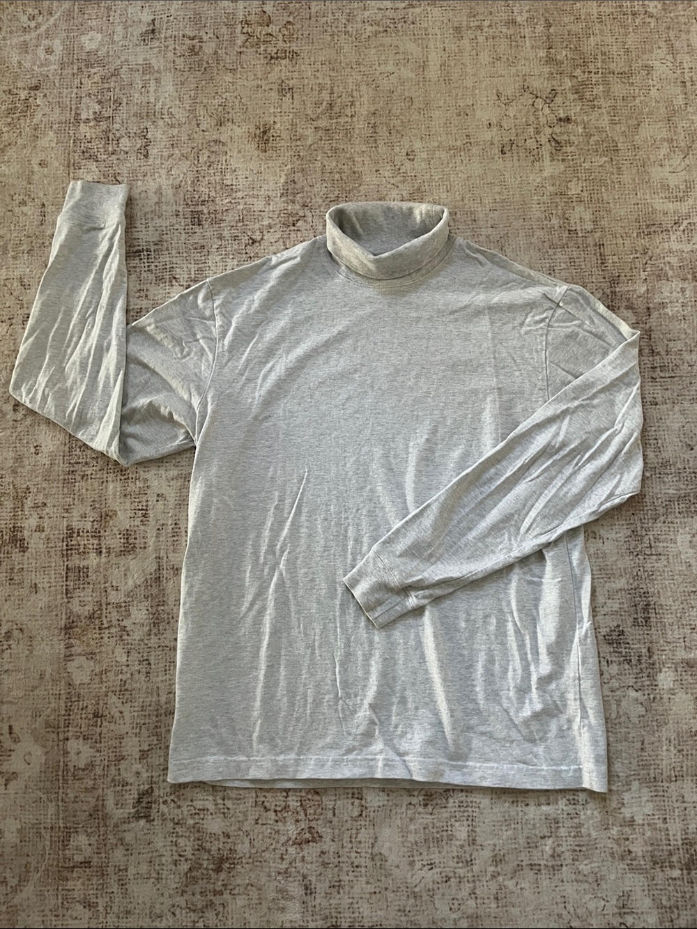 Kith Men’s Medium Light Gray Oatmeal Turtleneck Long Sleeve Top